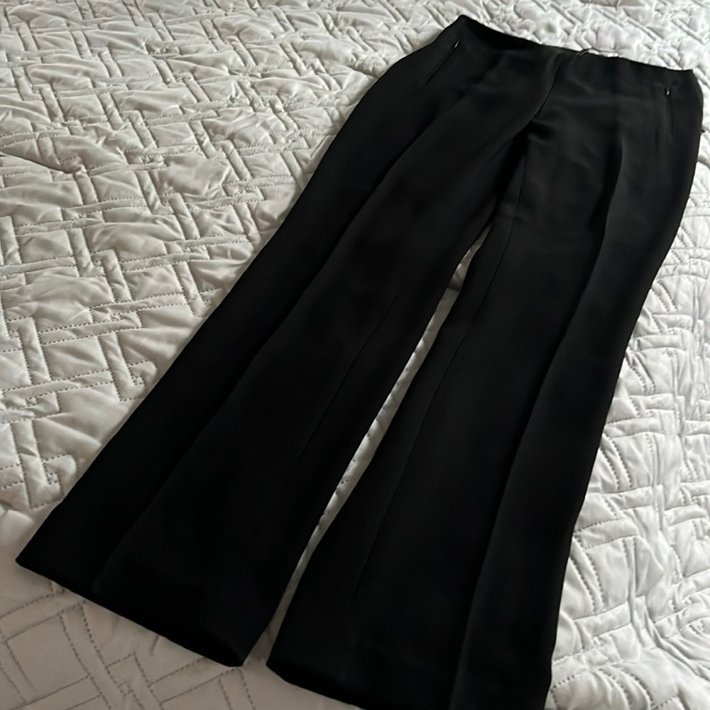 New Ellie Tahari size 6 comfortable slacks